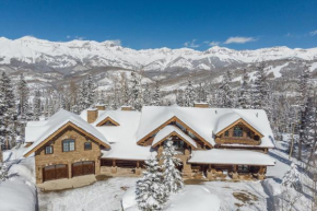 HILLTOP HIDEAWAY by Exceptional Stays
